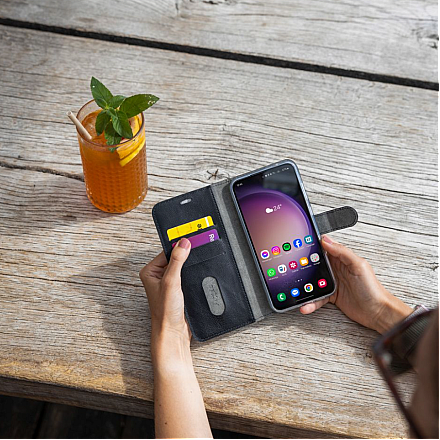 Fixed Opus | Book Case | Apple | iPhone 16 Pro | Leather | Black - 3