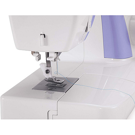 Singer Sewing Machine Simple 3232 Number of stitches 32 Number of buttonholes 1 White - 6