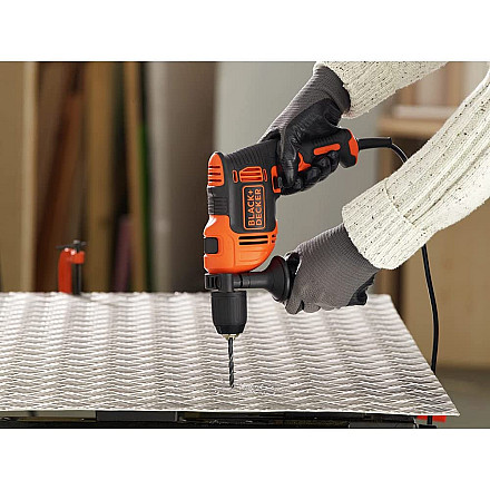 BLACK & DECKER Rotary Hammer BEH710-QS 710 W - 4