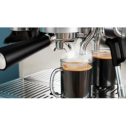 Philips | Espresso Machine | PSA3218/10 Barista Brew | Pump pressure 15 bar | Built-in milk frother | Semi-automatic | 1350 W | Black - 5
