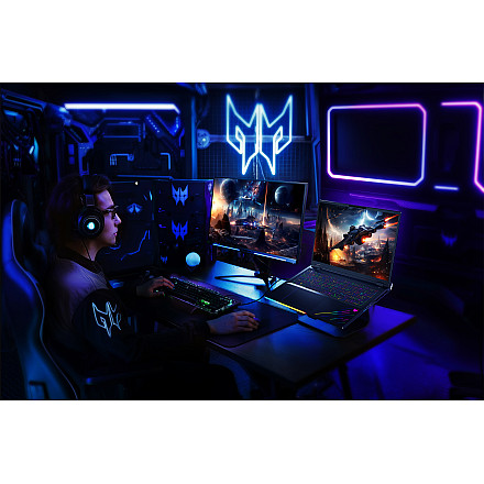 Acer Predator Helios 18 AI PH18-73-96JA 18